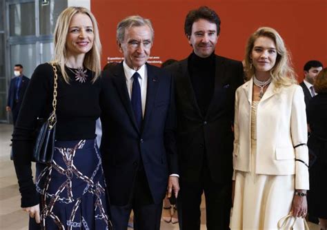 christian dior bernard arnault|bernard arnault today.